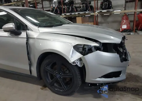 2016 Ford Fusion S z USA, uszkodzony, nr VIN 3FA6P0G74GR141159